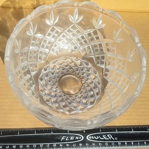 VINTAGE American Crystal Large 7.5" Bowl/Dish - Etched design